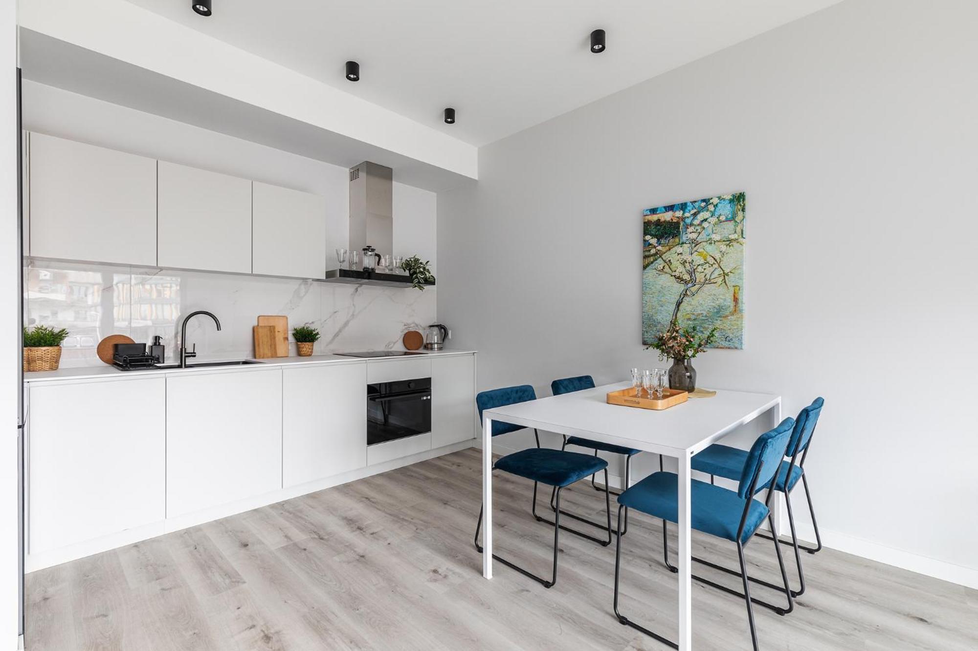 Butas Superapart Herbu Janina 4, Wilanow, Szpital Medicover, Paley, Parking