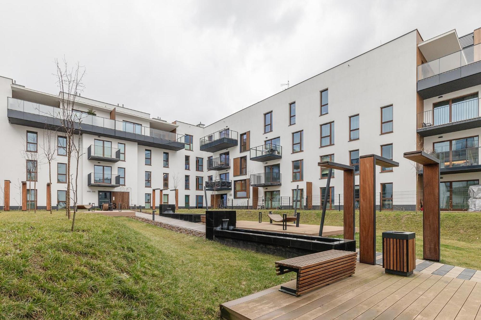Superapart Herbu Janina 4, Wilanow, Szpital Medicover, Paley, Parking Butas *