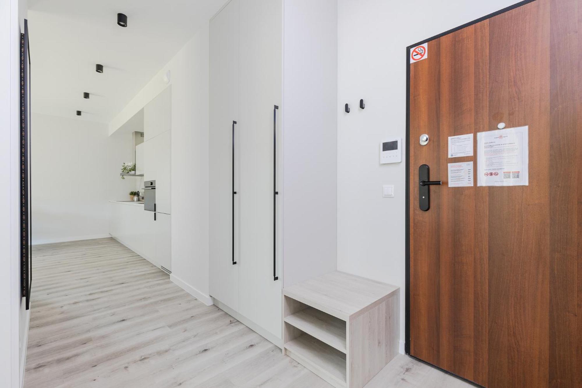 Butas Superapart Herbu Janina 4, Wilanow, Szpital Medicover, Paley, Parking