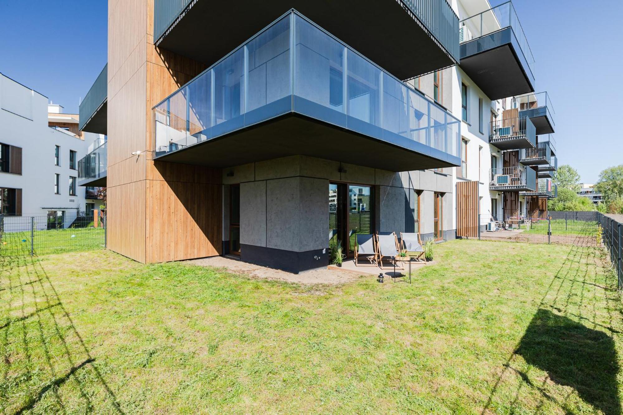 Butas Superapart Herbu Janina 4, Wilanow, Szpital Medicover, Paley, Parking Warsaw